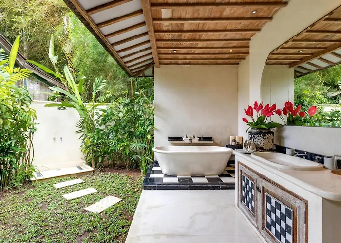 Artis 4* Canggu