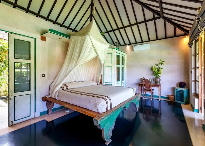 Artis Hotel