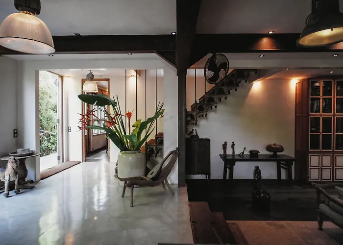 Hotel Artis 4*